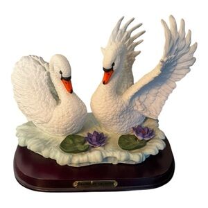 Westminster Collection White Handpainted Porcelain Swans Figurine and Stand